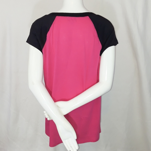 Pink Lotus Black & Hot Pink Endless Possibilities Tee Shirt - Picture 3 of 6